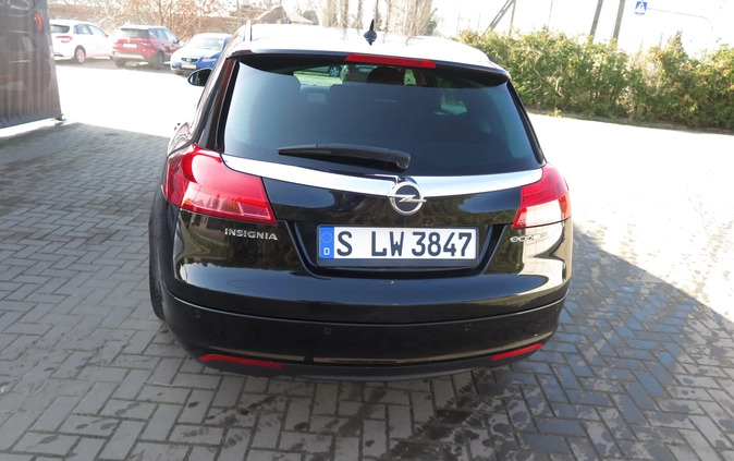 Opel Insignia cena 20990 przebieg: 250000, rok produkcji 2011 z Zabłudów małe 529